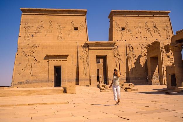 When was the second temple dedicated? 