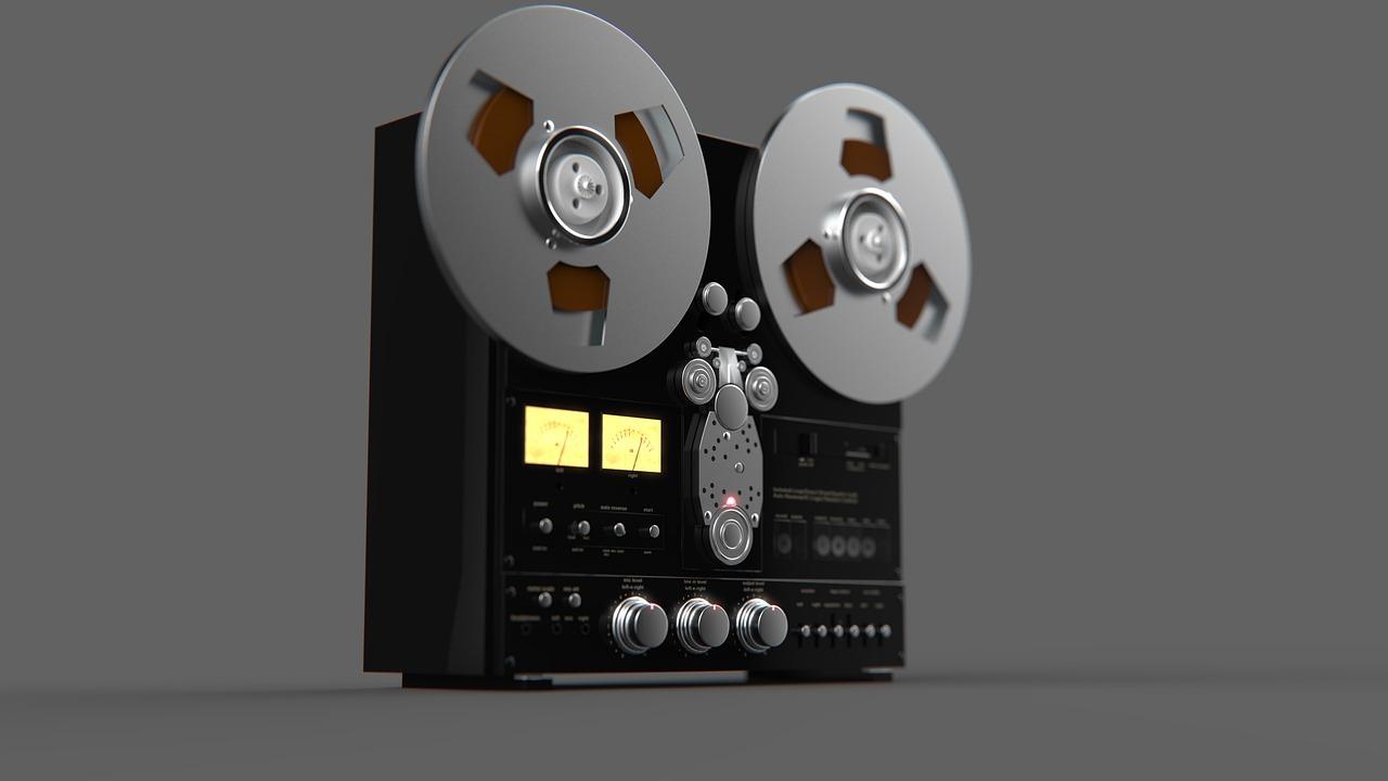 What is the use of tape recorder? 