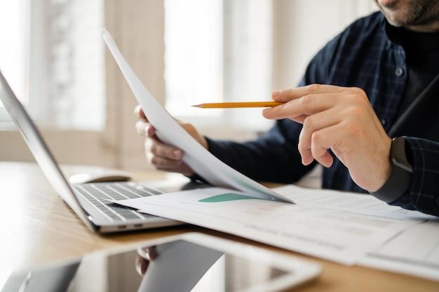 What are the uses of report writing? 