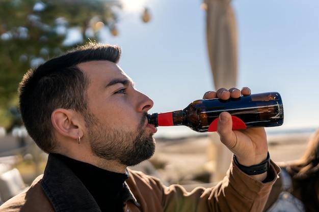 Who holds the record for drinking a yard glass? 