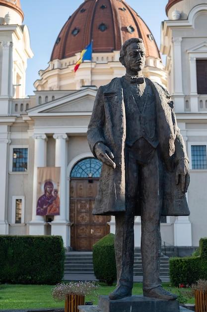 What is the difference between Marx and Weber? 