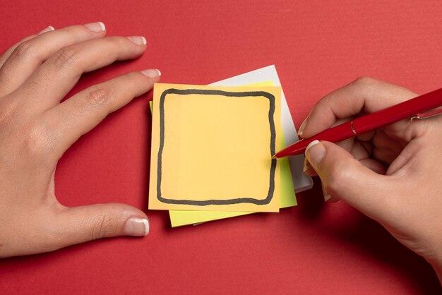 What are visuals in academic writing? 