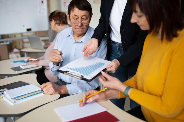 What are the characteristics of authentic assessment? 