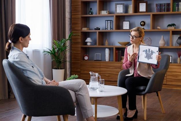 What are the characteristics of psychoanalysis? 