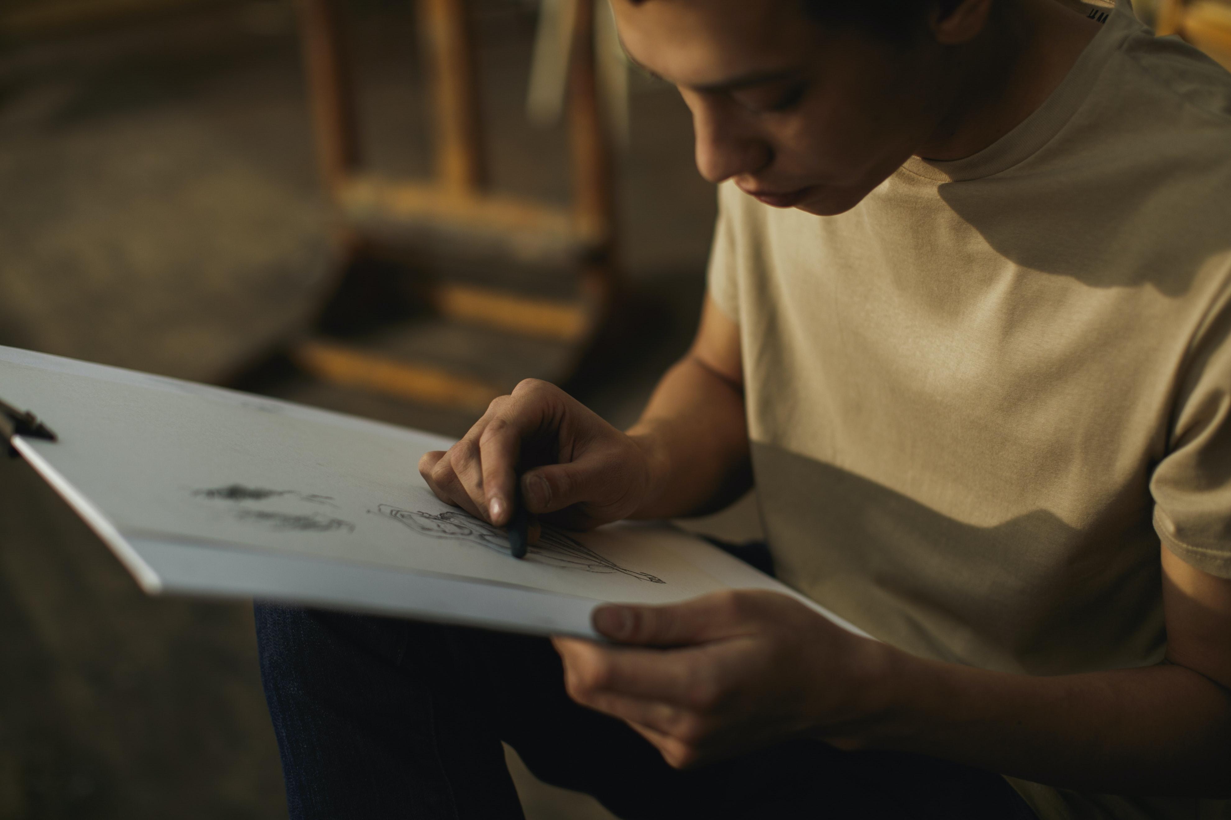 What are the drawing instrument and their uses? 
