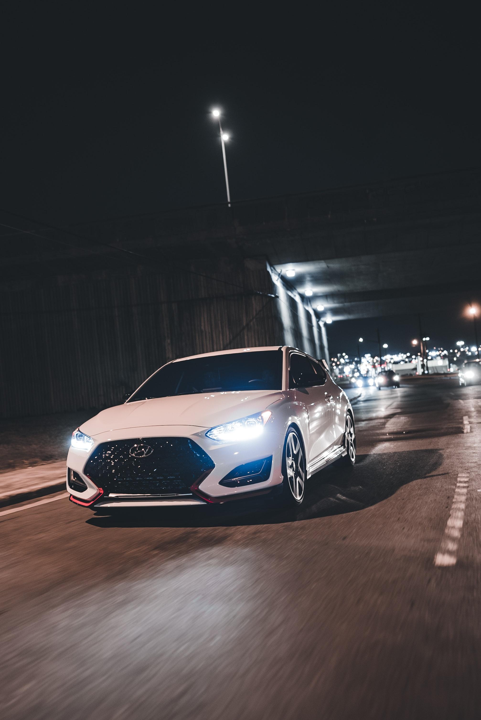 What can a Hyundai Elantra pull? 