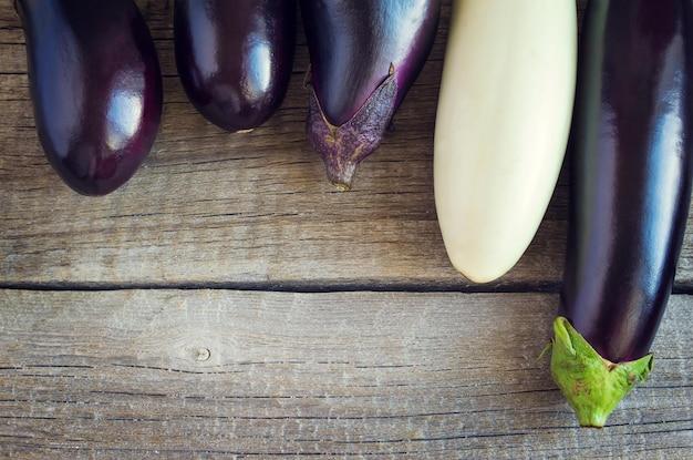 What color shoes go with an eggplant colored dress? 