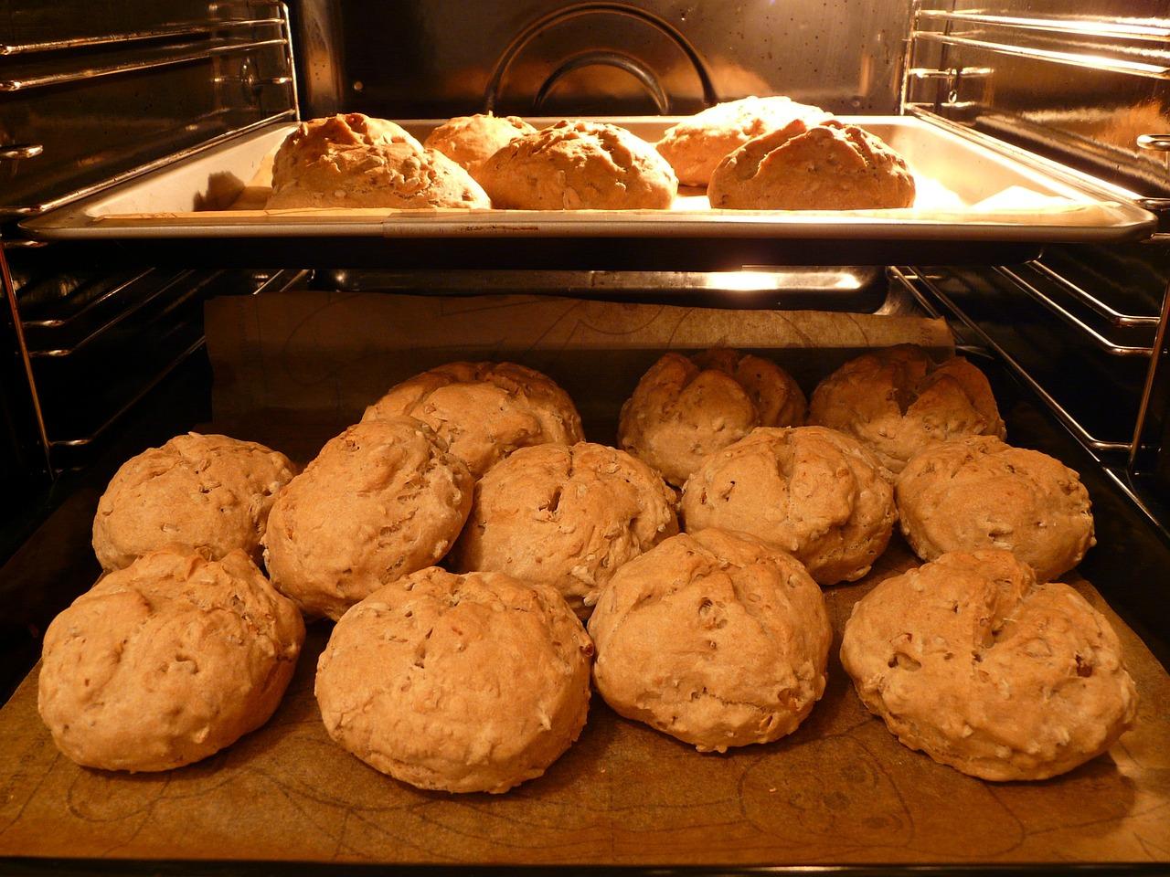 What cooking methods are classified as dry heat methods? 