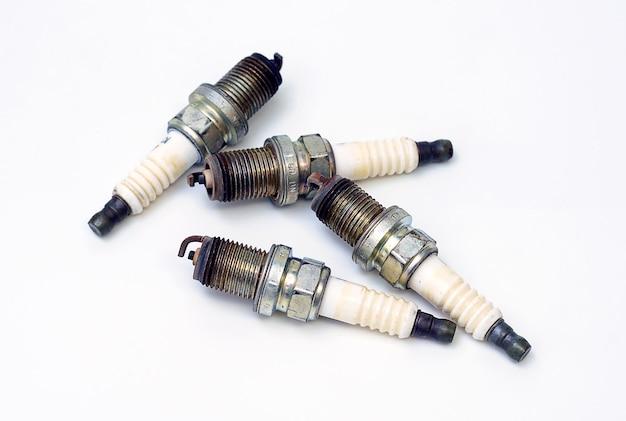 What do fouled spark plugs look like? 