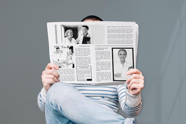 What do we call a person who writes for a newspaper or magazine? 