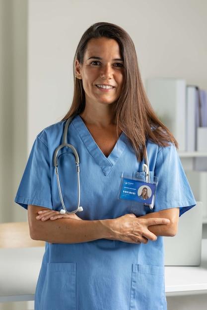 What does a medical receptionist wear? 