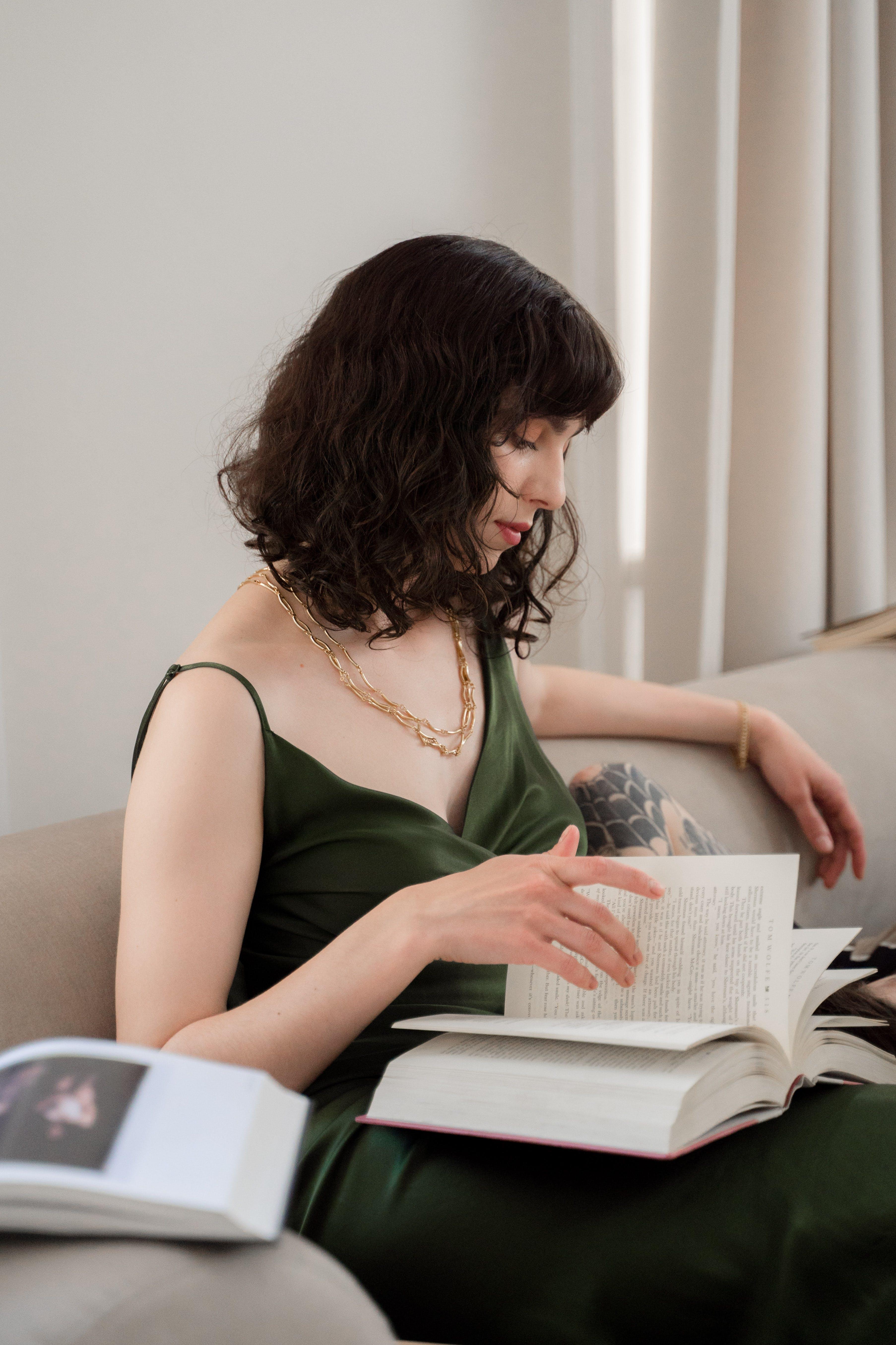 What does it mean when someone gives you a book? 