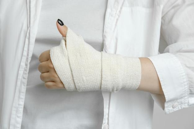 What does it mean when you dream about someone getting injured? 