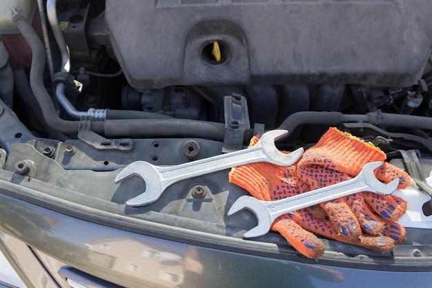 What engines fit in a Geo Tracker? 