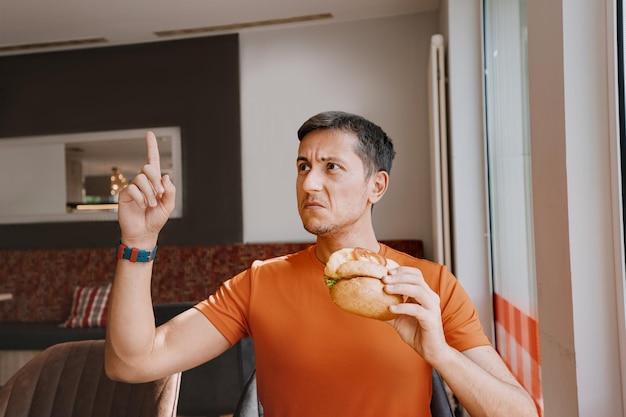 What foods irritate the pancreas? 