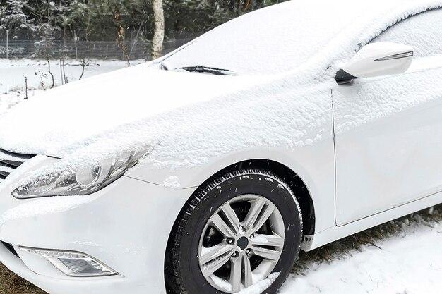 What gas does 2013 Hyundai Sonata take? 