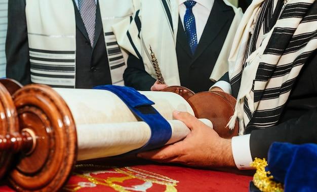 What happens at a bar mitzvah? 