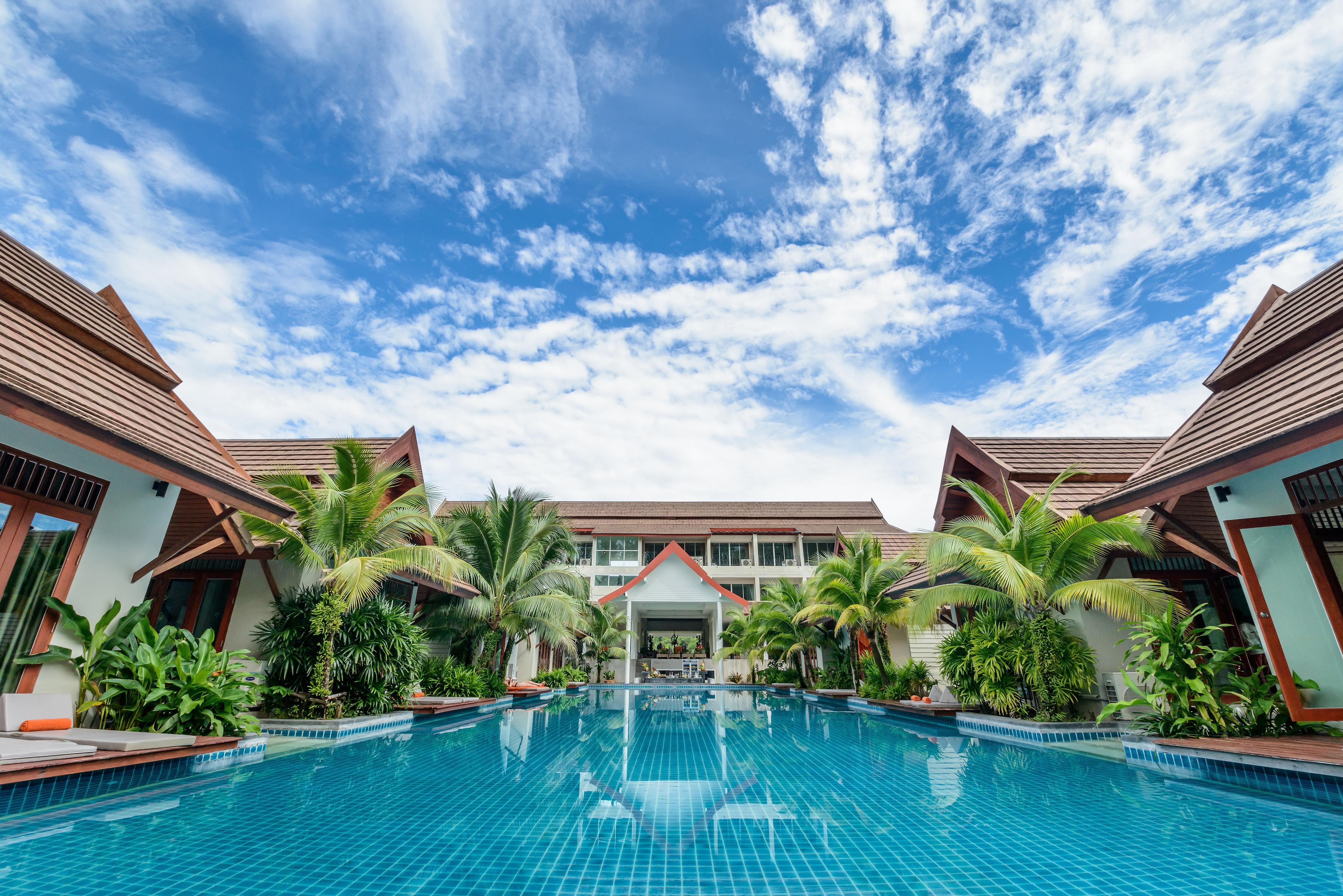 What happens if you dispute a hotel charge? 