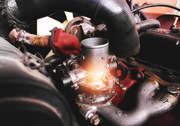 What happens if you forgot to put oil cap on? 
