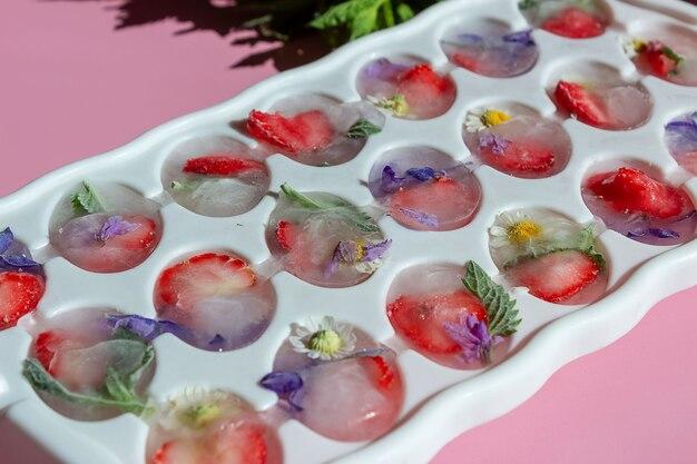 What happens when you freeze Jello? 