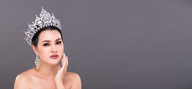 What is a beauty pageant? 