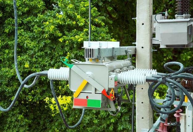 What is lockout of SF6 circuit breaker? 