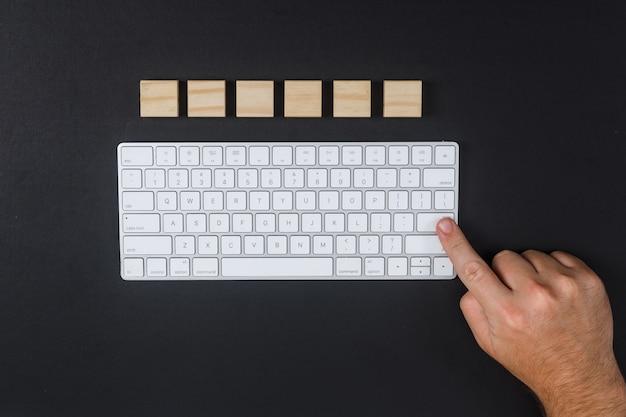What is the clear key on a keyboard? 