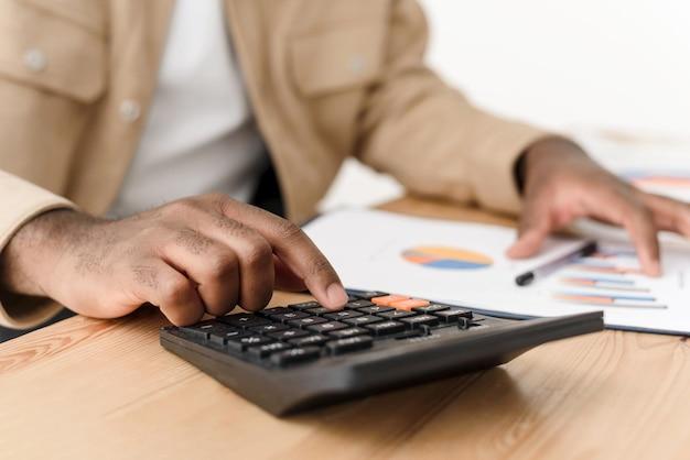 What is the formula for calculating a 30 year mortgage? 