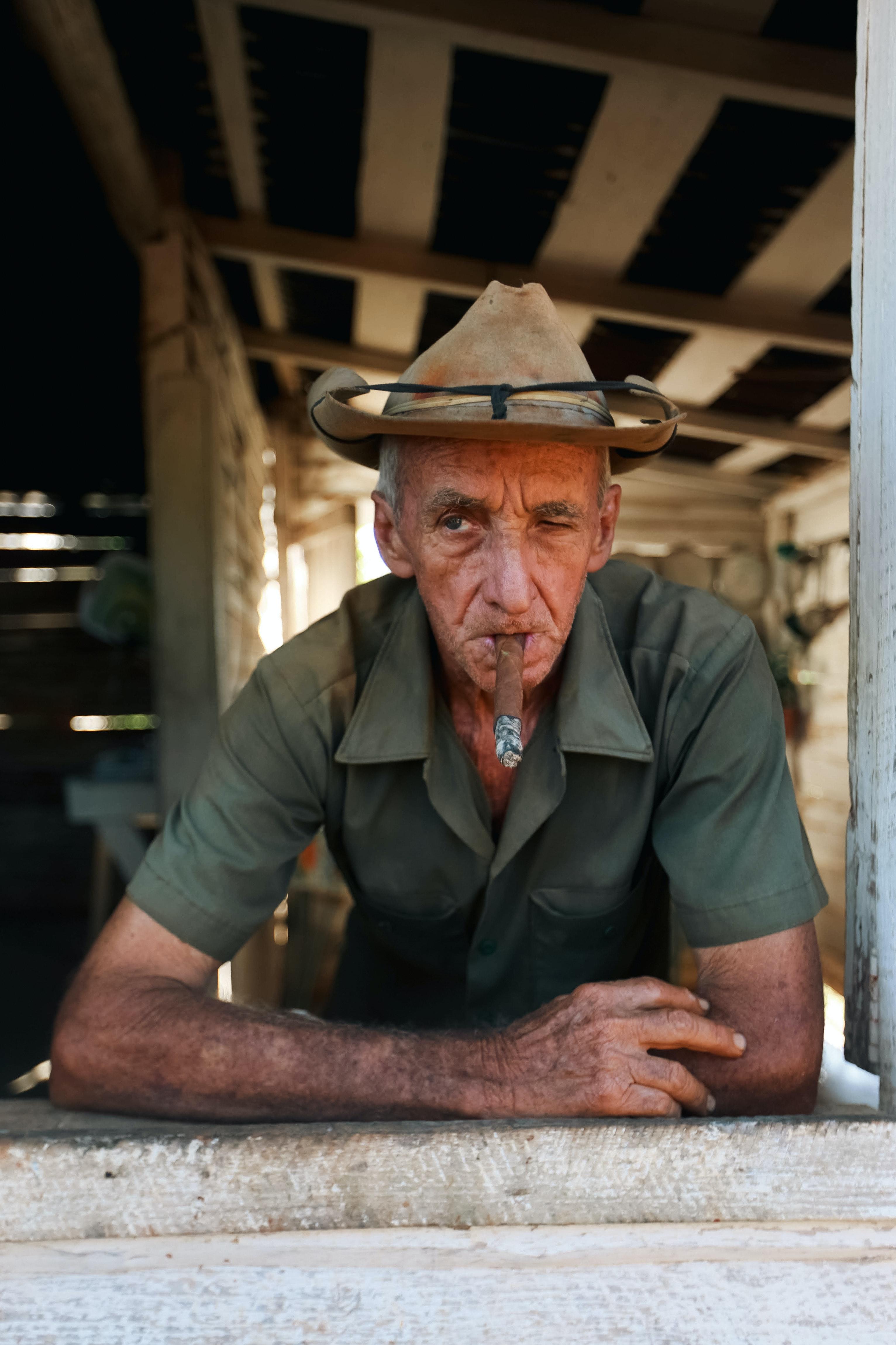 What is the purpose of a cowboy collar? 