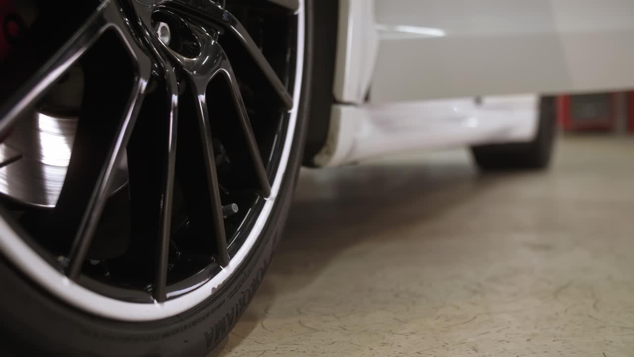 What lug pattern is a 2006 Honda Accord? 