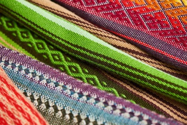 What is the similarities of Kalinga textile? 