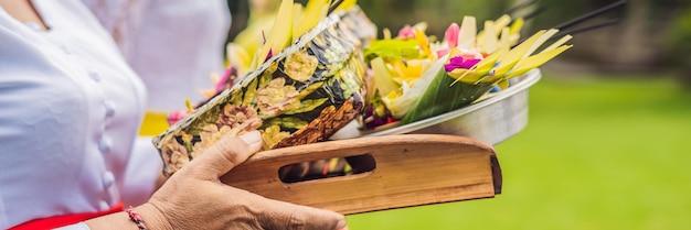 What offerings are made to the Hindu gods called? 