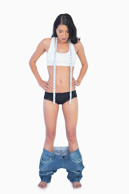 What size bra should a 11 12 year old be? 