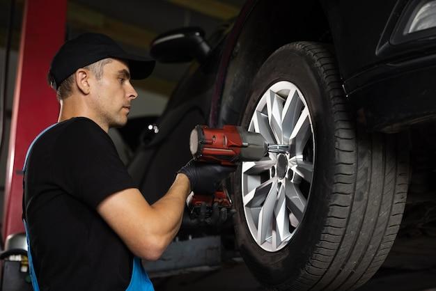 What size impact do I need to remove lug nuts? 