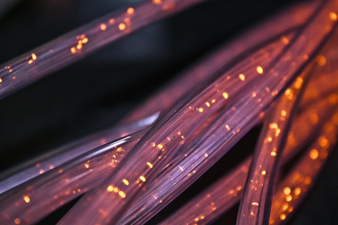What size wire do I need for a 200 amp underground service? 