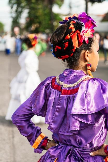 What type of clothing does Honduras wear? 