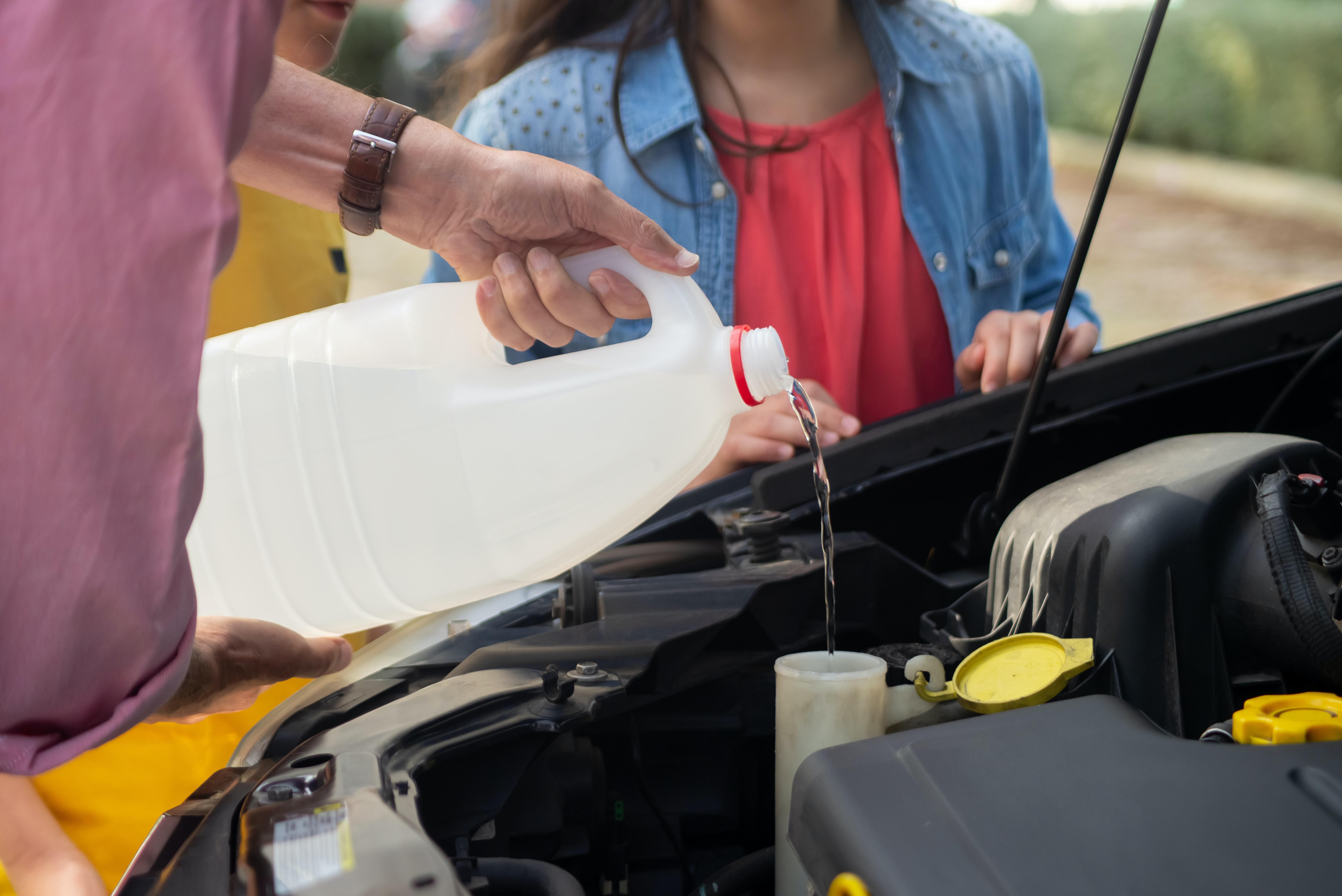 What type of oil does a Dodge Caravan take? 