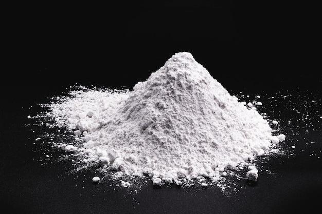 What type of reaction is magnesium sulfide? 