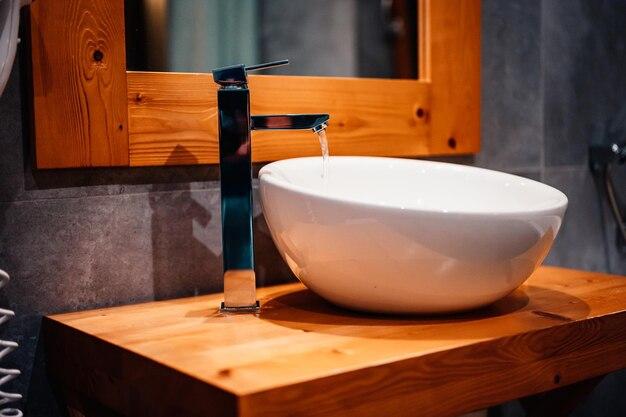 What wood will sink in water? 