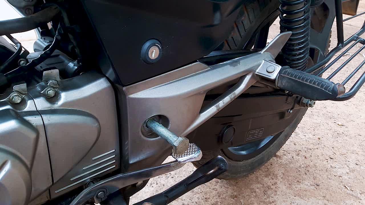 What is the gear system of pulsar? 