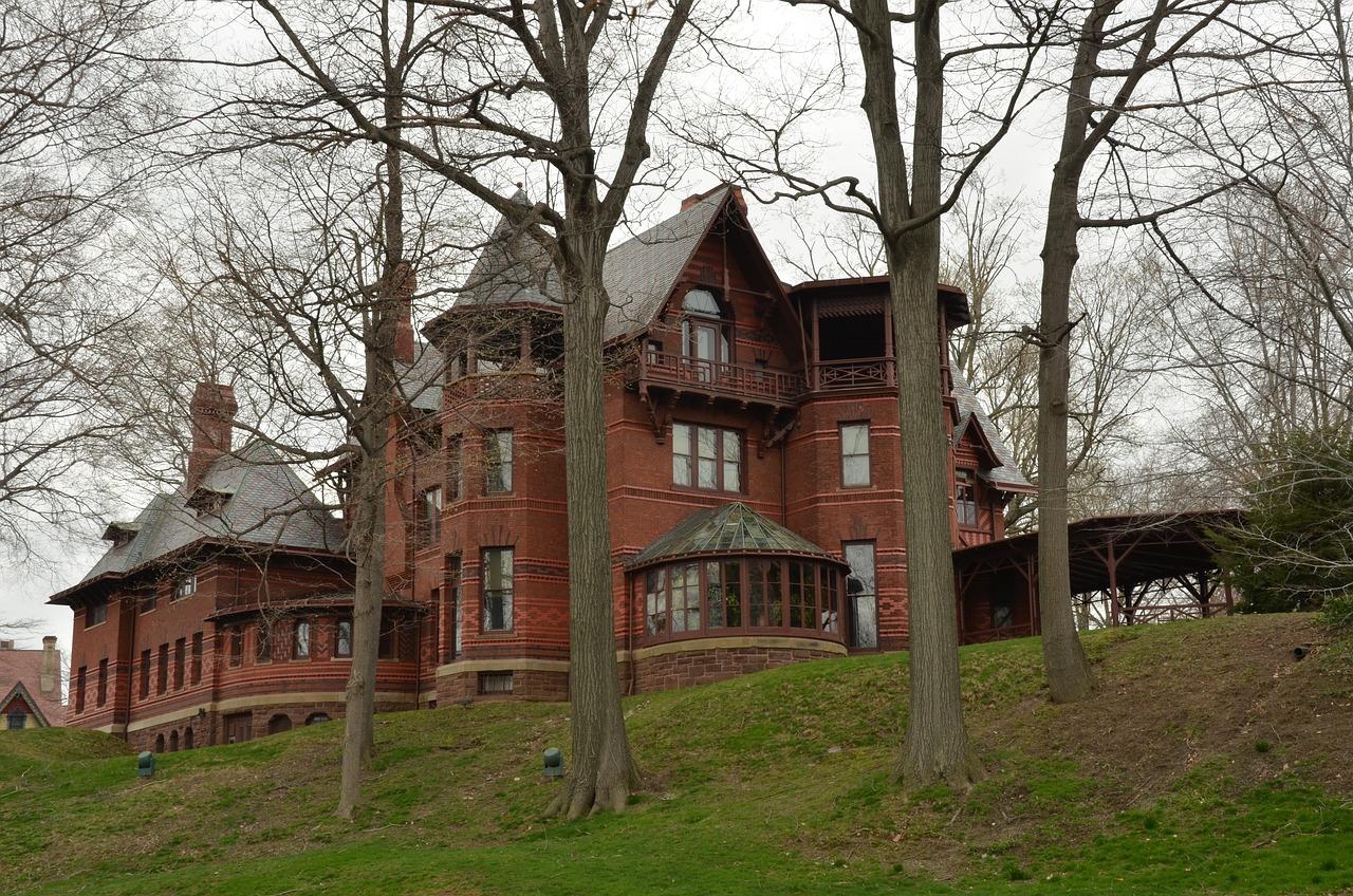 Where did Mark Twain go to college? 