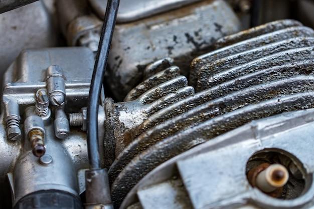 Where do I find engine block casting numbers? 