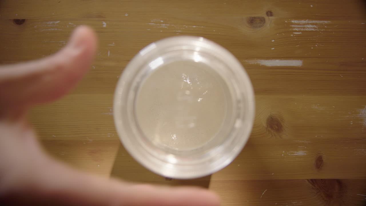 Where does the negative go on a starter? 