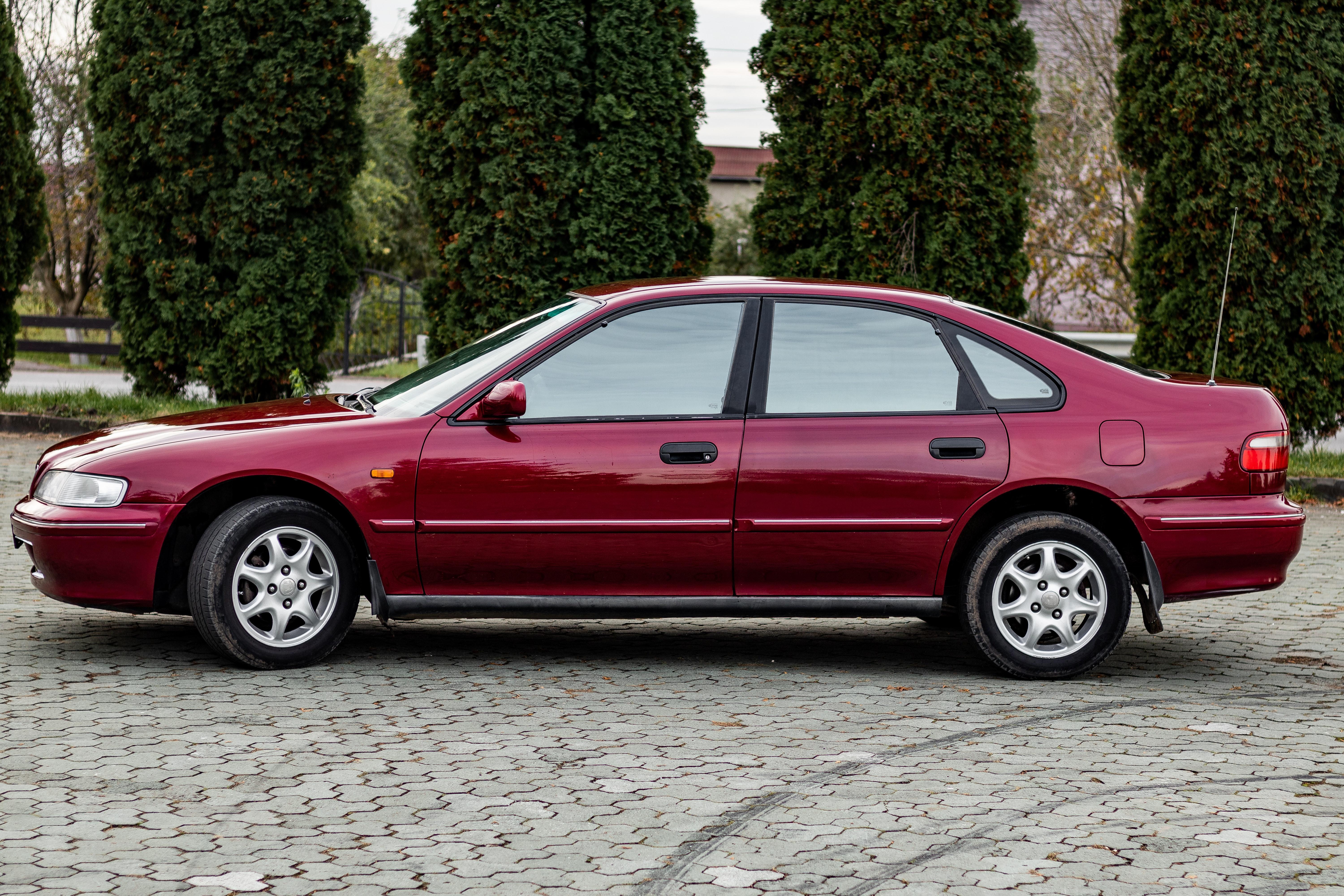Where is the main relay on a 1994 Honda Accord? 