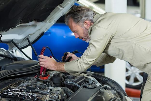 Where is the oil filter located on a 2001 Honda CRV? 