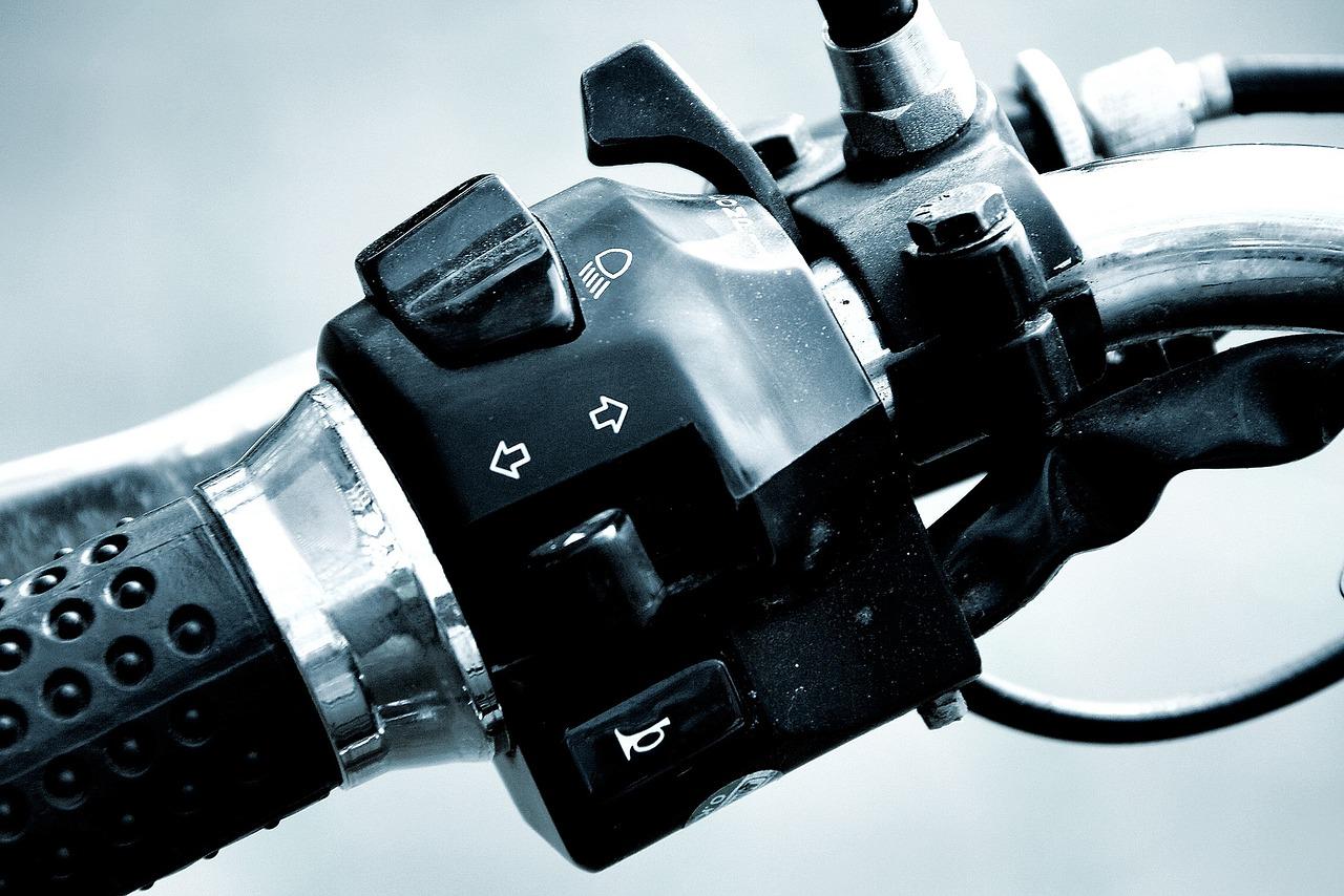 Where is the turn signal relay on a Harley Davidson? 