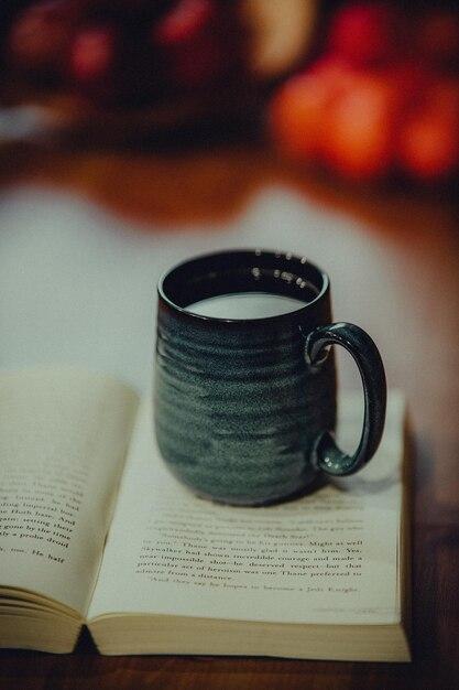 Who I admire or whom I admire? 