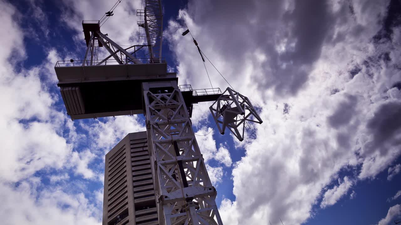 Who owns PCL Construction? 