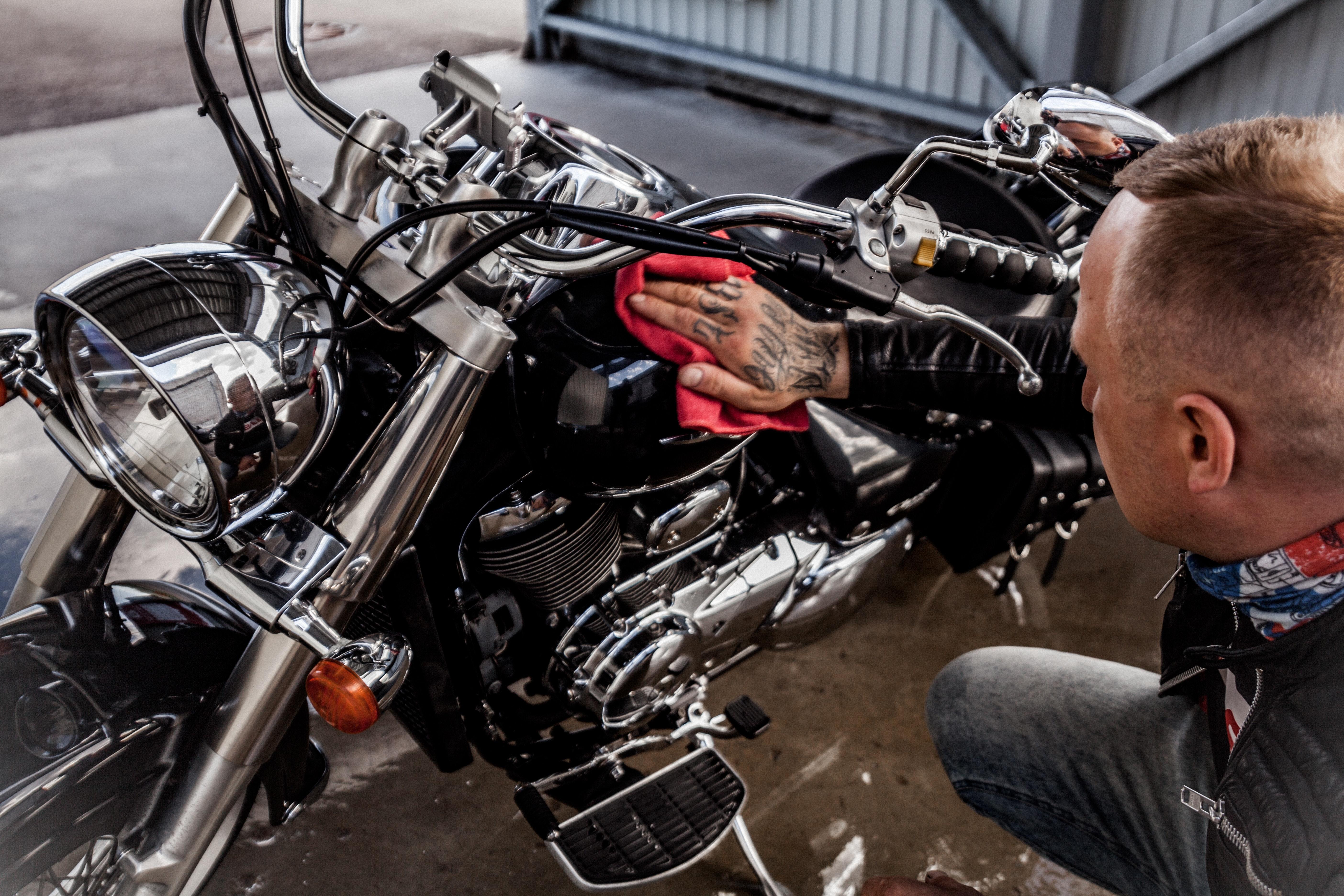 Why do Harleys have 2 gas caps? 