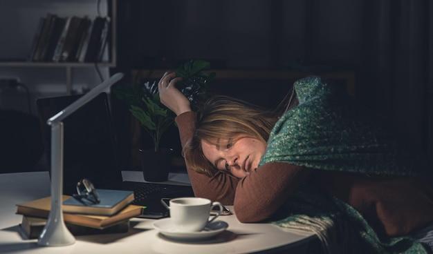Why do I feel sick if I stay up late? 
